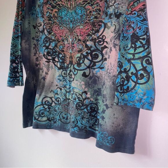 Vintage Essentials Size 1X Graphic V Neck Top Pastel Y2K Fairy Whimsical - Picture 3 of 8